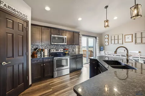 533 Ballista Blvd, Box Elder, SD 57719 photo 9