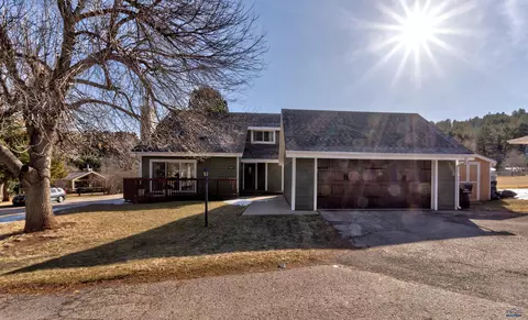 4601 Steamboat Cir, Rapid City, SD 57702