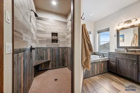 716 Pro Rodeo Dr, Spearfish, SD 57783 photo 17
