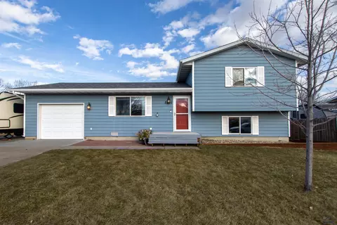 2426 Sprucewood, Rapid City, SD 57703