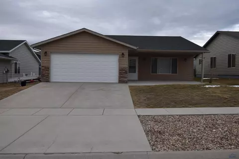 6763 Mulberry Dr, Summerset, SD 57718