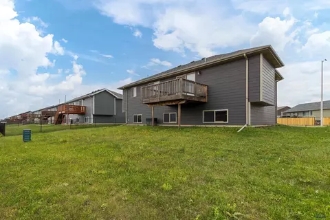 553 Ballista Blvd, Box Elder, SD 57719 photo 5