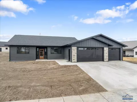 4521 Callaway Dr, Rapid City, SD 57703