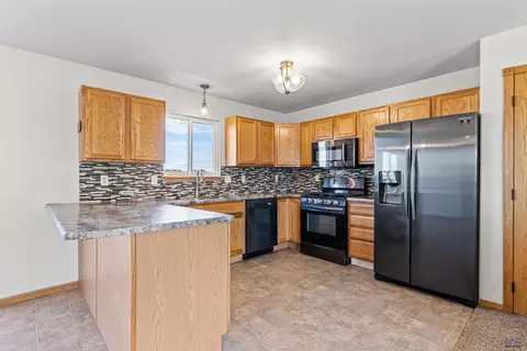 244 Grandeur Ln, Box Elder, SD 57719 photo 2