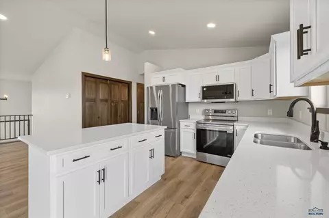 404 Alpha Ave, Box Elder, SD 57719 photo 6