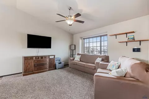 580 Norad Dr, Box Elder, SD 57719 photo 7