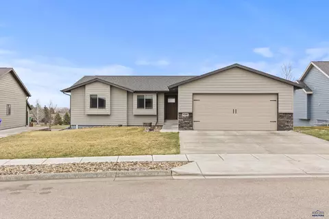 4346 Vinecliff Dr, Rapid City, SD 57703