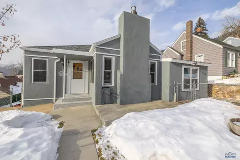 37 Washington St, Deadwood, SD 57732
