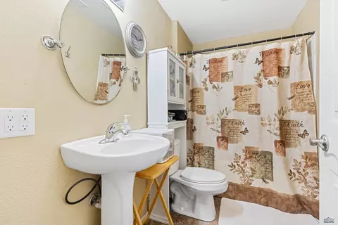 Bath - 10945 Bellingham Dr, Summerset, SD 57718 photo 3 of 3