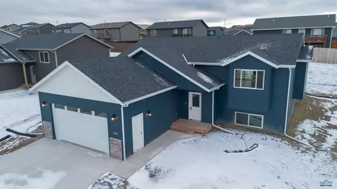 1233 Kenai Dr, Box Elder, SD 57719 photo 2