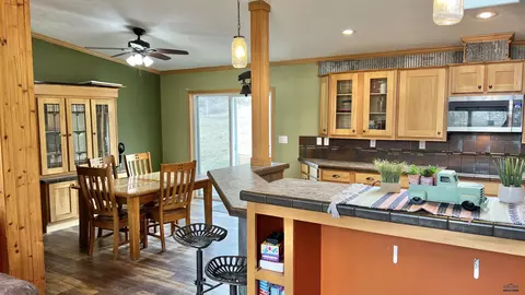 11676 Indian Canyon Rd, Edgemont, SD 57735 photo 9