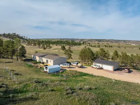 11676 Indian Canyon Rd, Edgemont, SD 57735 photo 3