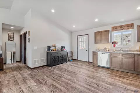 912 Bennington Dr, Box Elder, SD 57719 photo 9