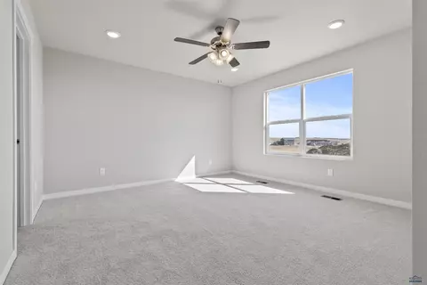 437 Nighthawk Dr, Box Elder, SD 57719 photo 9