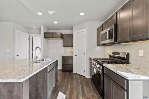 437 Nighthawk Dr, Box Elder, SD 57719 photo 4