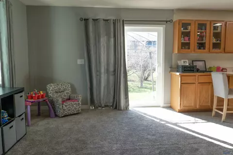 909 Verdale Dr, Spearfish, SD 57783 photo 5