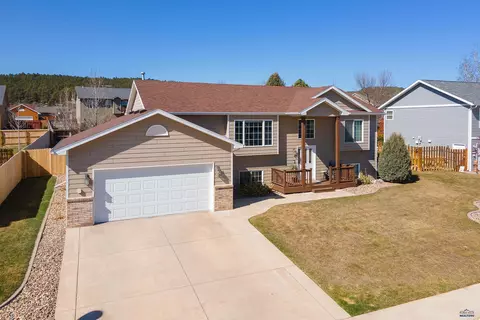 10217 Remington St, Summerset, SD 57718 photo 2