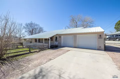 1645 Degeest, Rapid City, SD 57703