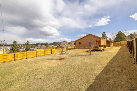 1027 Pine St, Custer, SD 57730 photo 24