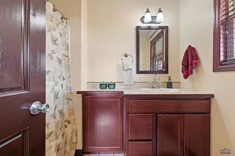 1027 Pine St, Custer, SD 57730 photo 16