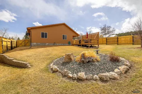 1027 Pine St, Custer, SD 57730 photo 25