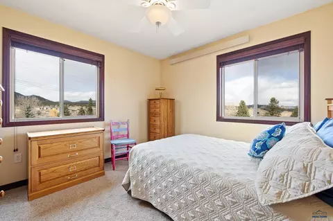 1027 Pine St, Custer, SD 57730 photo 13