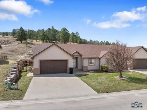 2427 Windmill Dr, Spearfish, SD 57783