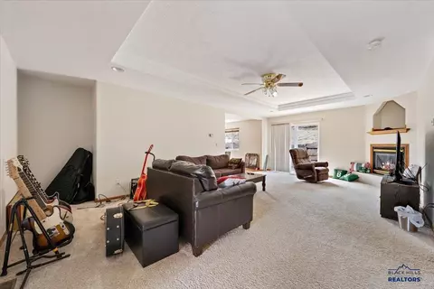 2427 Windmill Dr, Spearfish, SD 57783 photo 4