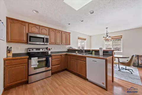 2427 Windmill Dr, Spearfish, SD 57783 photo 9