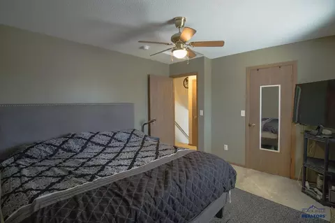 Bedroom - 6421 Northdale Dr, Black Hawk, SD 57718 photo 1 of 6