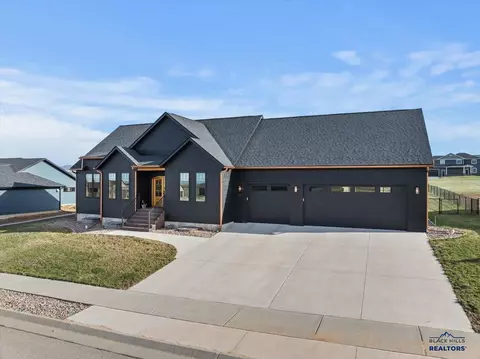 2323 Talisker Ave, Spearfish, SD 57783 photo 2