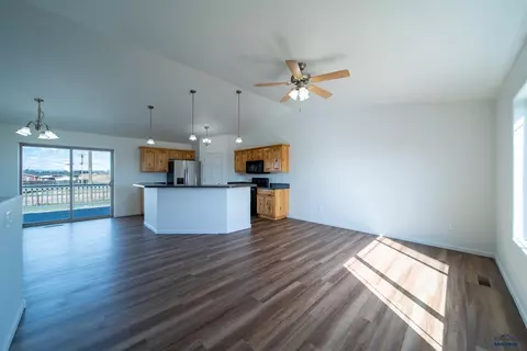 447 Sovereignty Ln, Box Elder, SD 57719 photo 6