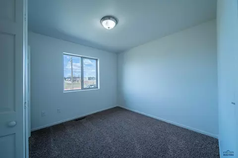 447 Sovereignty Ln, Box Elder, SD 57719 photo 15