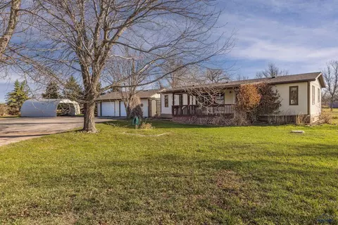 4722 Greenfield Ln, Rapid City, SD 57703