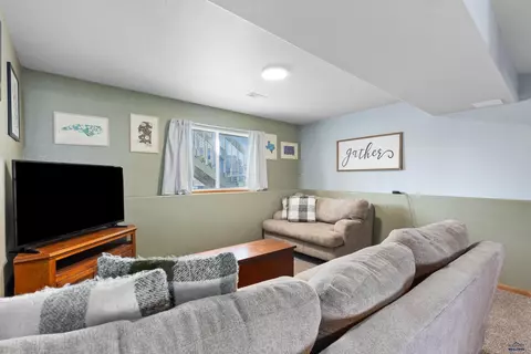 323 Freiheit Ln, Box Elder, SD 57719 photo 14