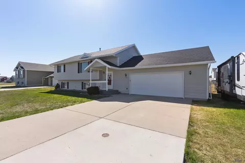 323 Freiheit Ln, Box Elder, SD 57719 photo 1
