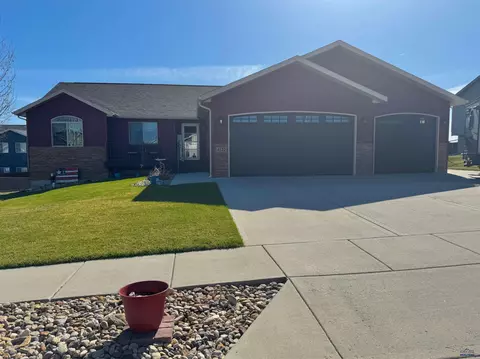 4522 Duckhorn St, Rapid City, SD 57701