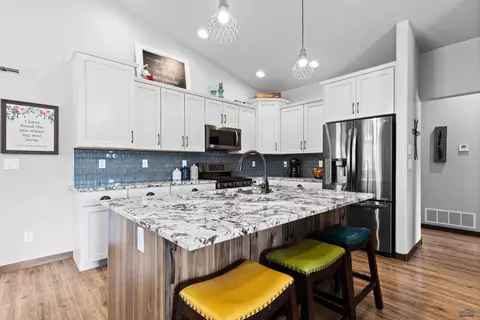 14358 Wolf Creek Ct, Summerset, SD 57769 photo 9