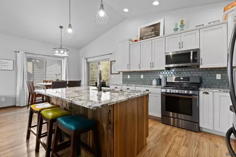 14358 Wolf Creek Ct, Summerset, SD 57769 photo 12