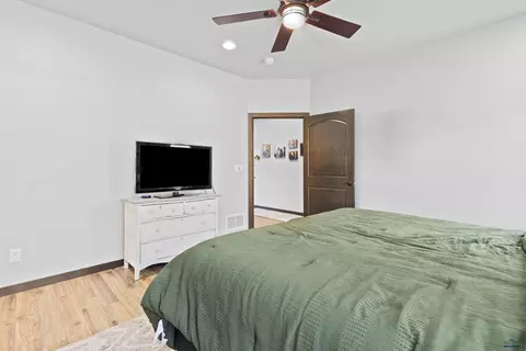 14358 Wolf Creek Ct, Summerset, SD 57769 photo 18