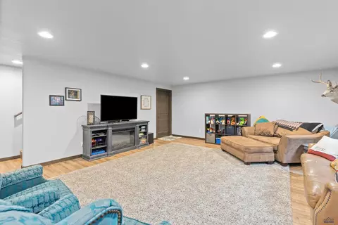 14358 Wolf Creek Ct, Summerset, SD 57769 photo 32