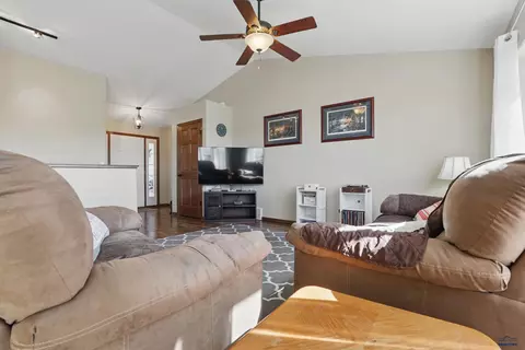 375 Big Badger Dr, Box Elder, SD 57719 photo 5