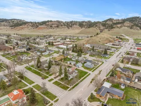 835 N 10th St, Spearfish, SD 57783 photo 24