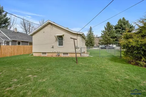 835 N 10th St, Spearfish, SD 57783 photo 21