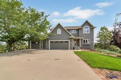 5325 Snowberry Ct, Rapid City, SD 57702