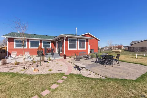 623 Elm Ct, Box Elder, SD 57719 photo 3