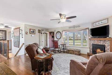 623 Elm Ct, Box Elder, SD 57719 photo 7