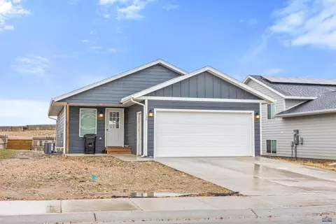 130 Diamond Ridge Blvd, Rapid City, SD 57703