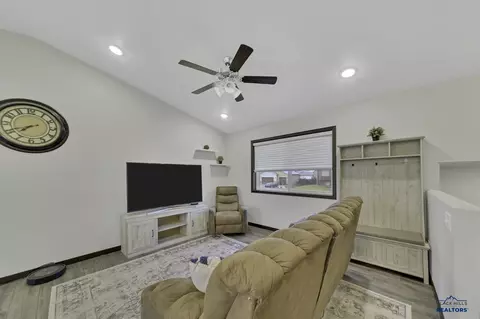560 Mace Dr, Box Elder, SD 57719 photo 7