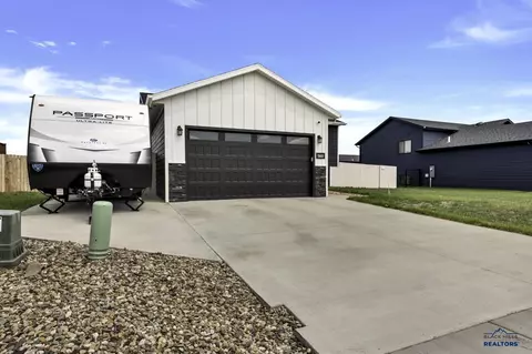 560 Mace Dr, Box Elder, SD 57719 photo 24